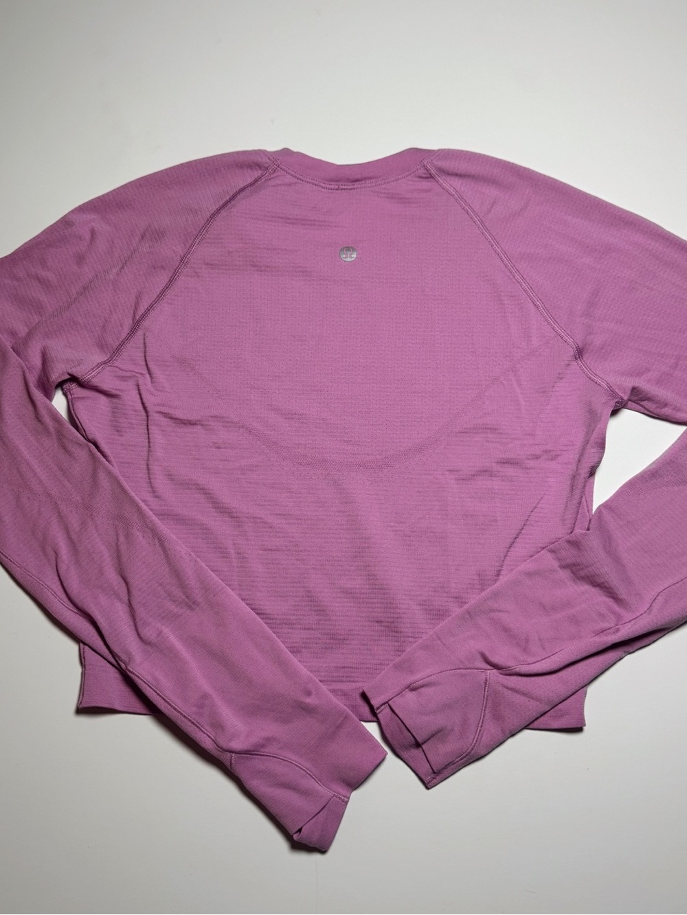 Lululemon Cropped Long Sleeve Swiftly Tech 2.0! Size 8!